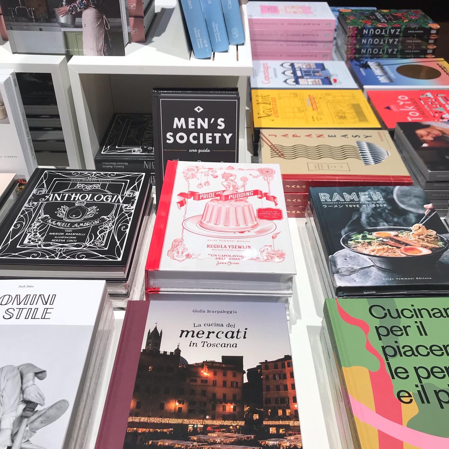 Guido Tommasi Editore. A stomaco vuoto si vive male e si scrive peggio