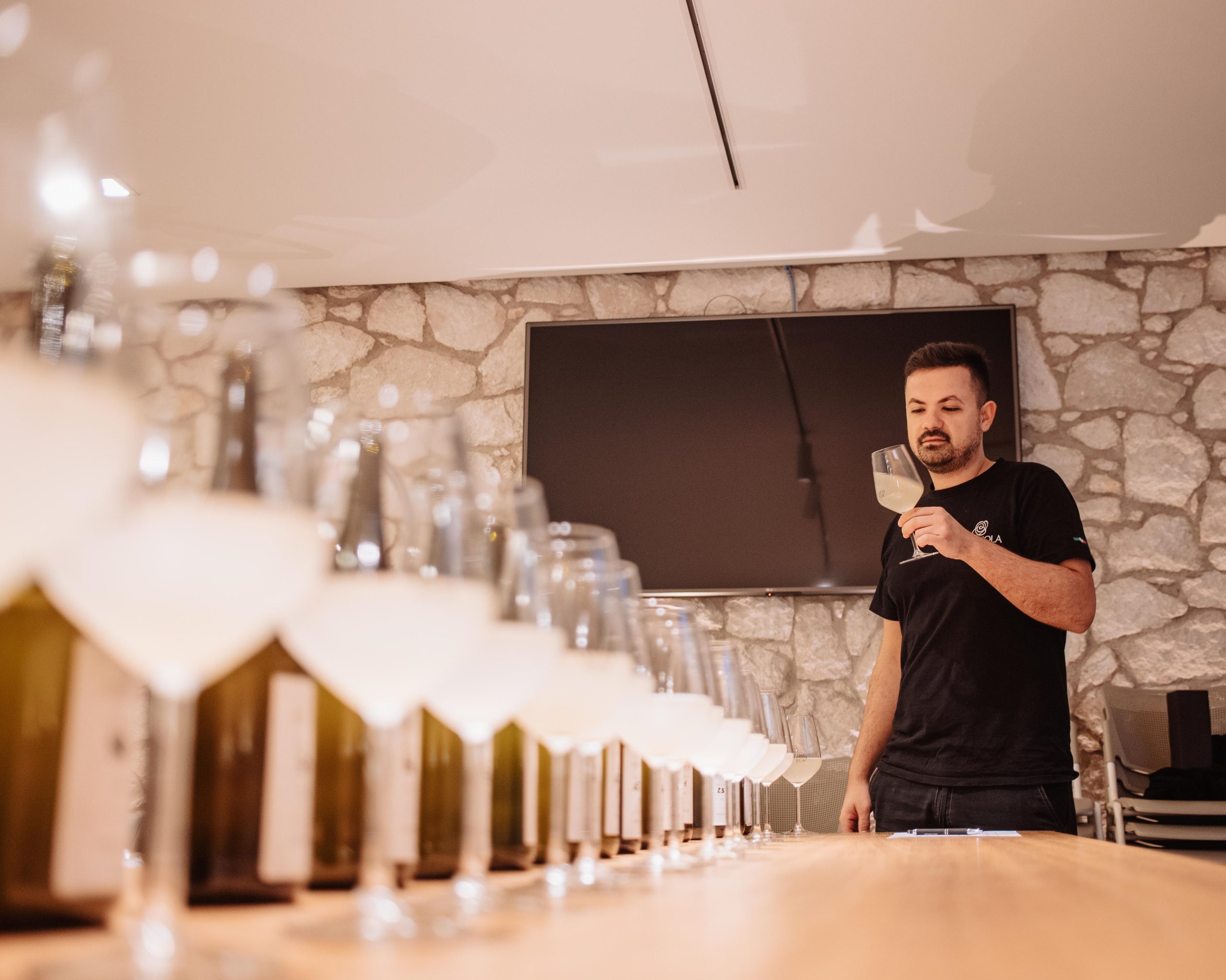 https://winetalesmagazine.com/la-redazione/