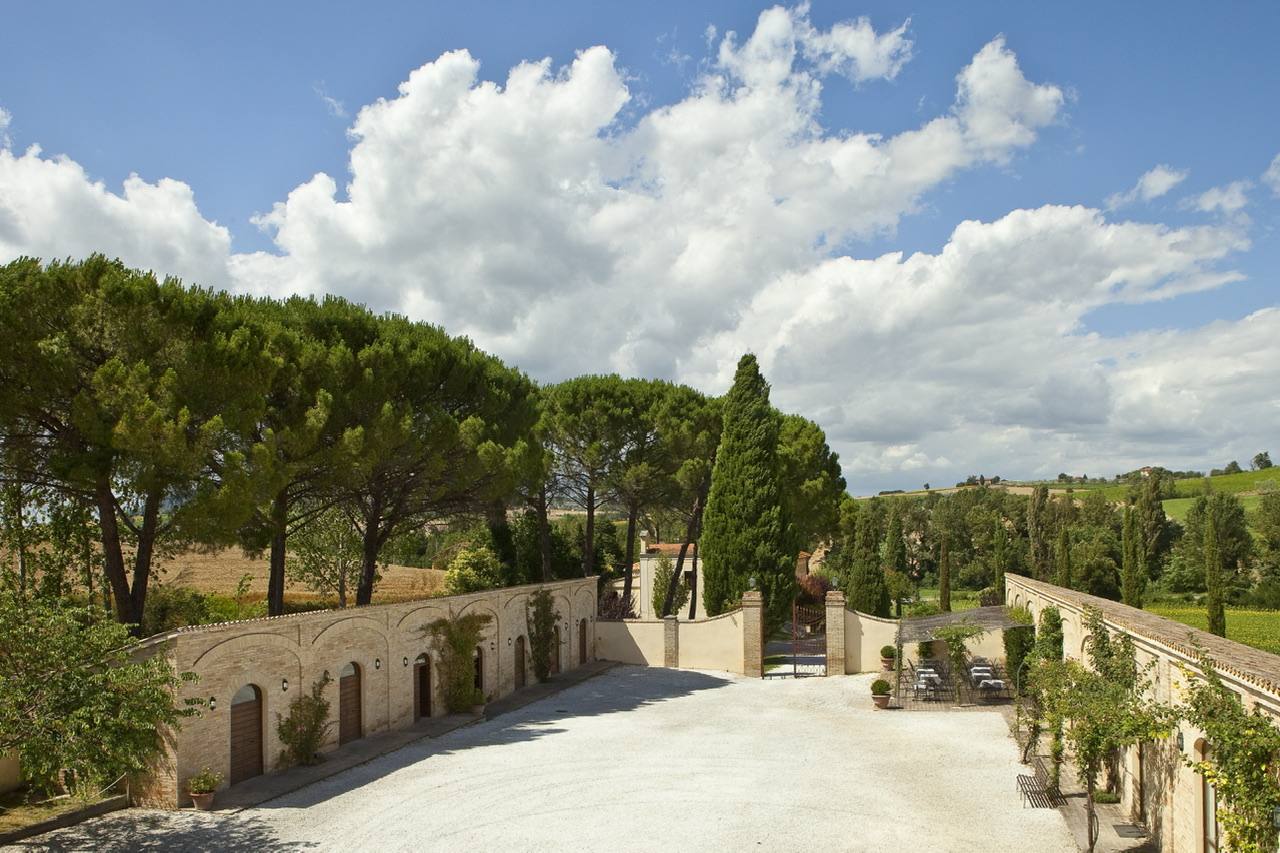 Cantina Scacciadiavoli. Il sogno continua