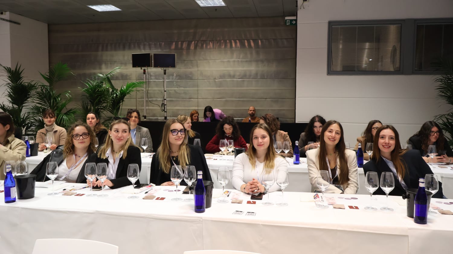 Donne del Vino e Università IULM: svelate a Vinitaly le emozioni dietro il consumo di vino