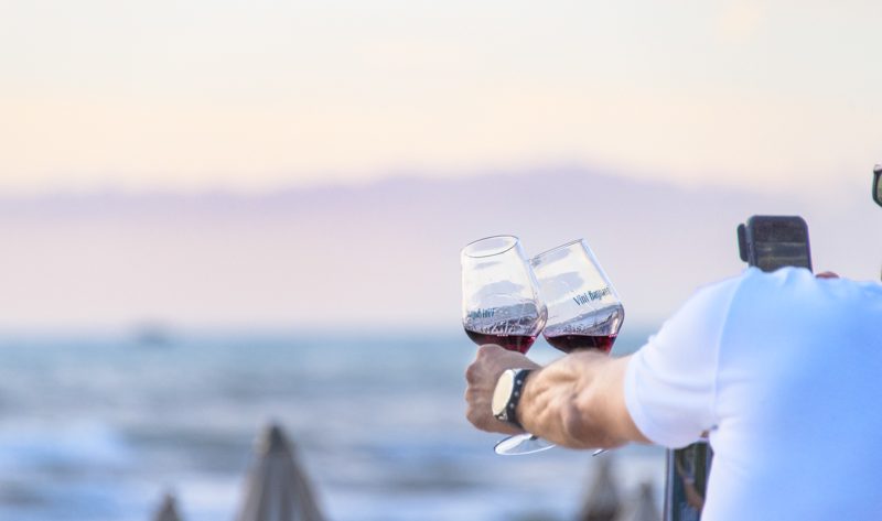 Vini Bagnanti. Il vino torna in riva al mare