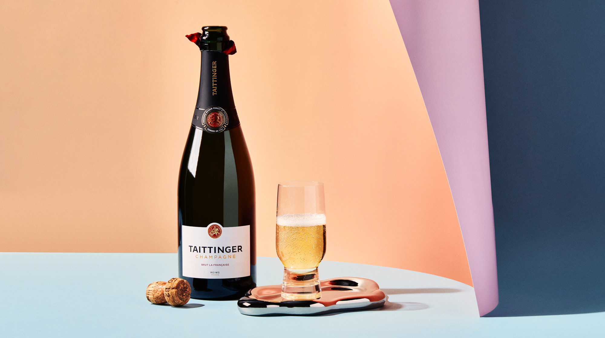 Delta Air Lines: 100 anni di eccellenza e un brindisi d’autore con Champagne Taittinger