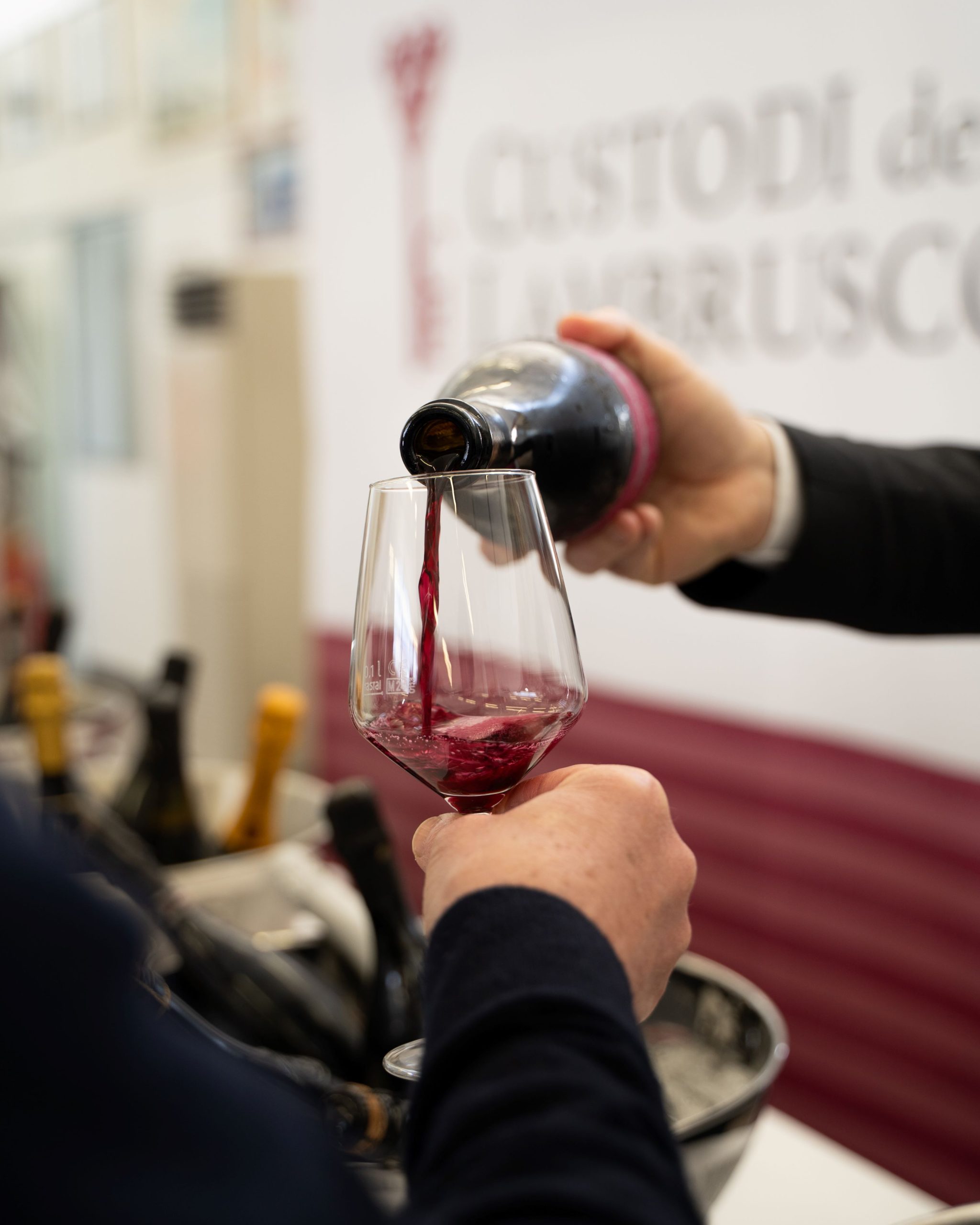 L'estate addosso, il lambrusco nel calice