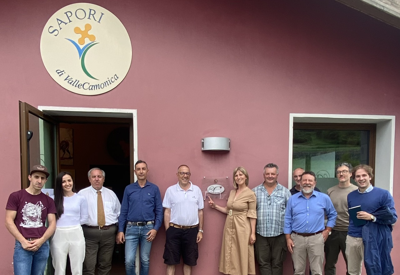 Vino e solidarietà. L’Olimpo dei Vini Lombardi al giro di boa