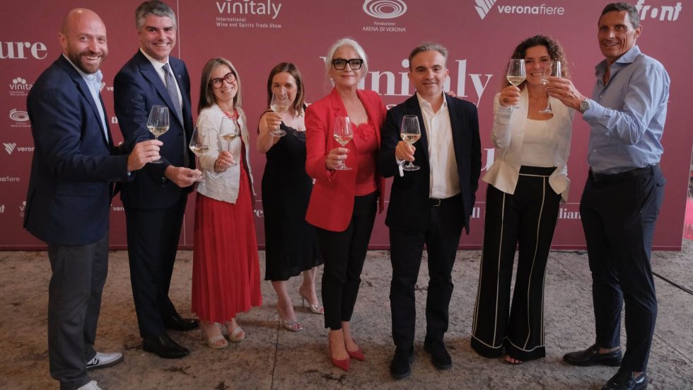 Vinitaly The Opera’s Ouverture: un viaggio tra vino, musica e cultura nel cuore di Verona