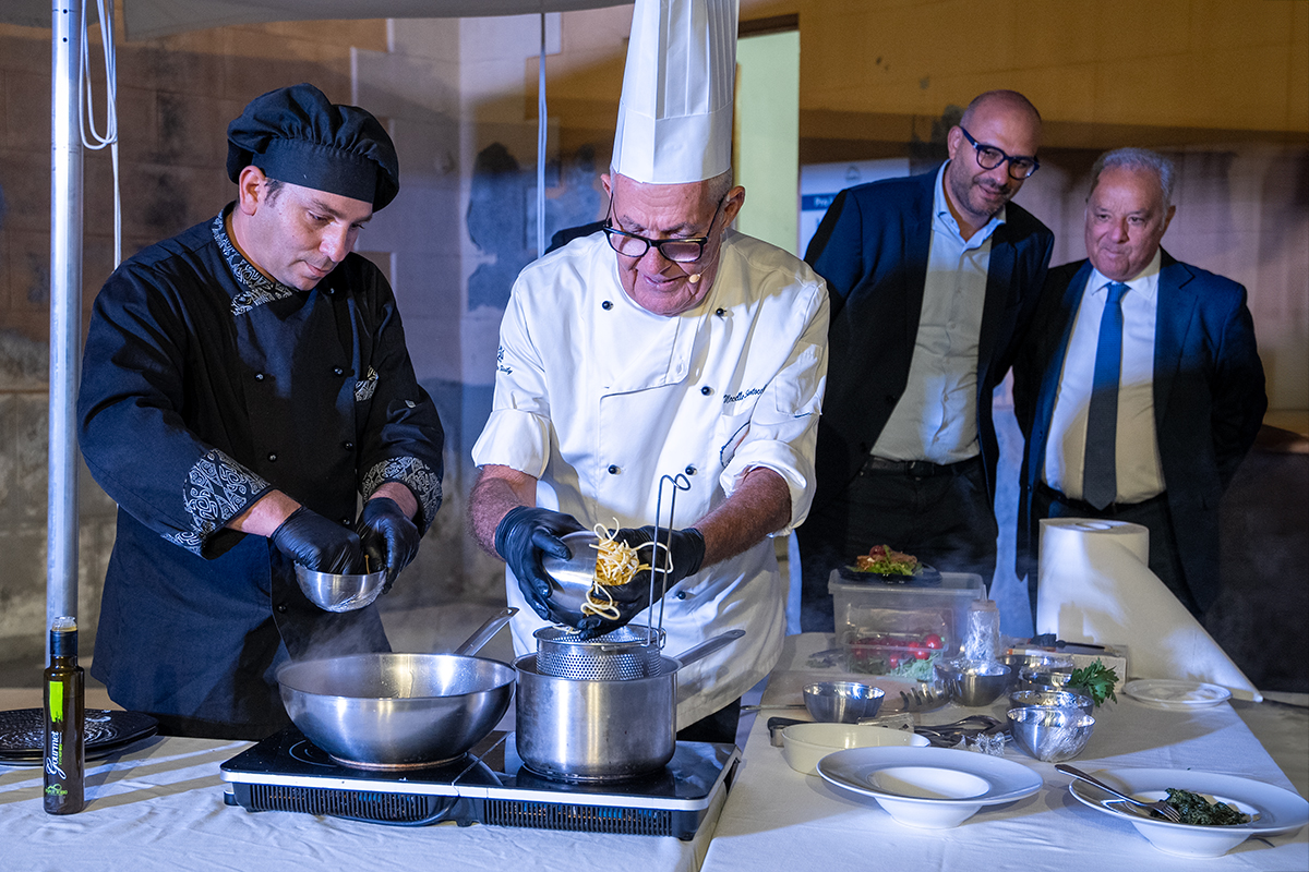 Tutto pronto per Colate Verdi a Biancavilla: è la prima manifestazione dedicata solo all’olio extravergine d’oliva, alla cultura dell’olivicoltura etnea e pensata per gli oliveoillovers