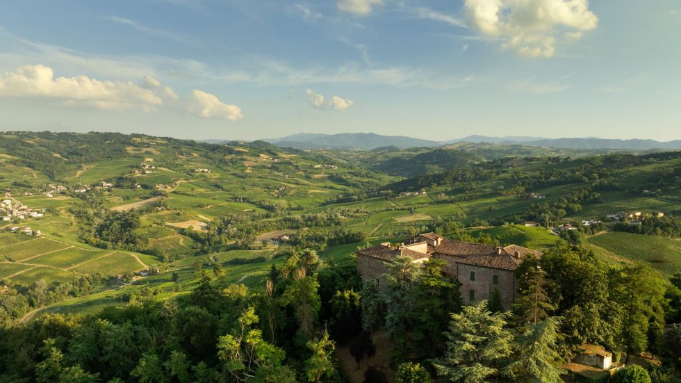 Oltrepò brinda al successo: la terra del Pinot Nero celebra 160 anni di blanc e rosè de noirs italiano