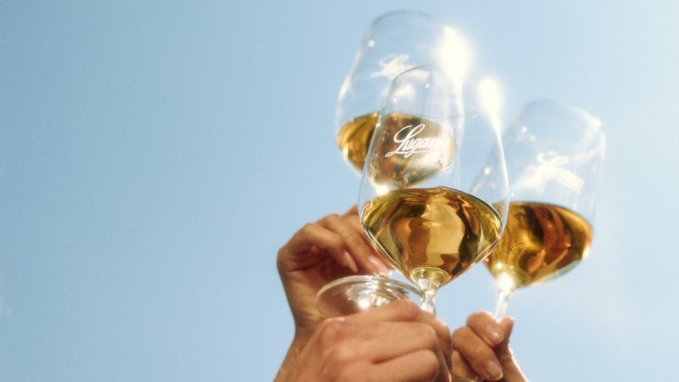 Il Consorzio Lugana dialoga con arte, moda e design: protagonista agli incontri d’Arte di Marie Claire Maison a Superliquidator di Beniamino Marini