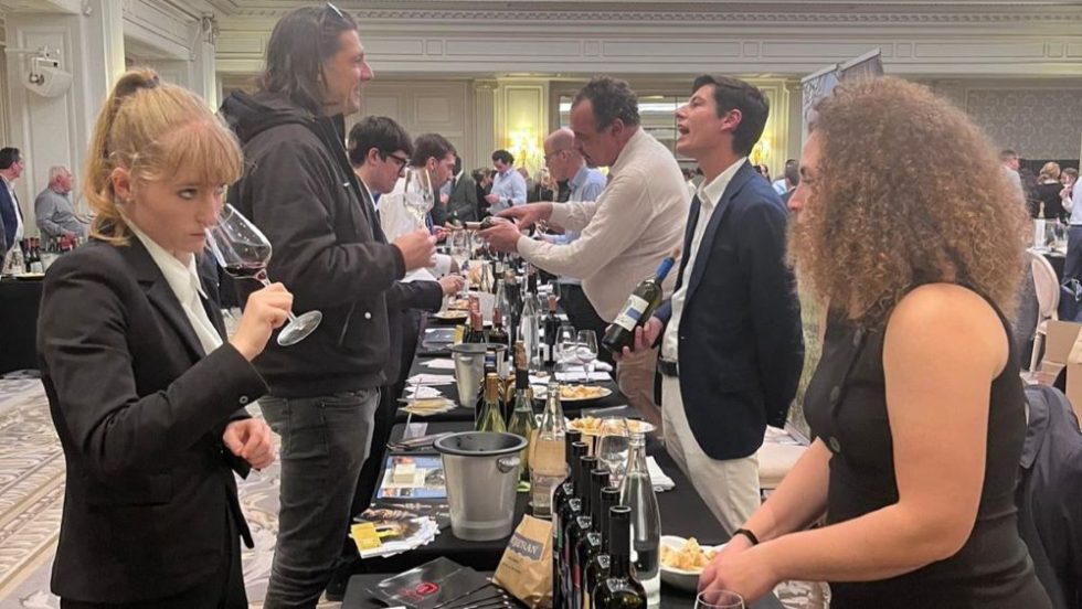 Identitari e contemporanei, i vini dei Colli Piacentini convincono anche Parigi