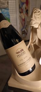 L'arte dell'eros e la profondità del blu. I vini di Piazzo come estetica del gusto