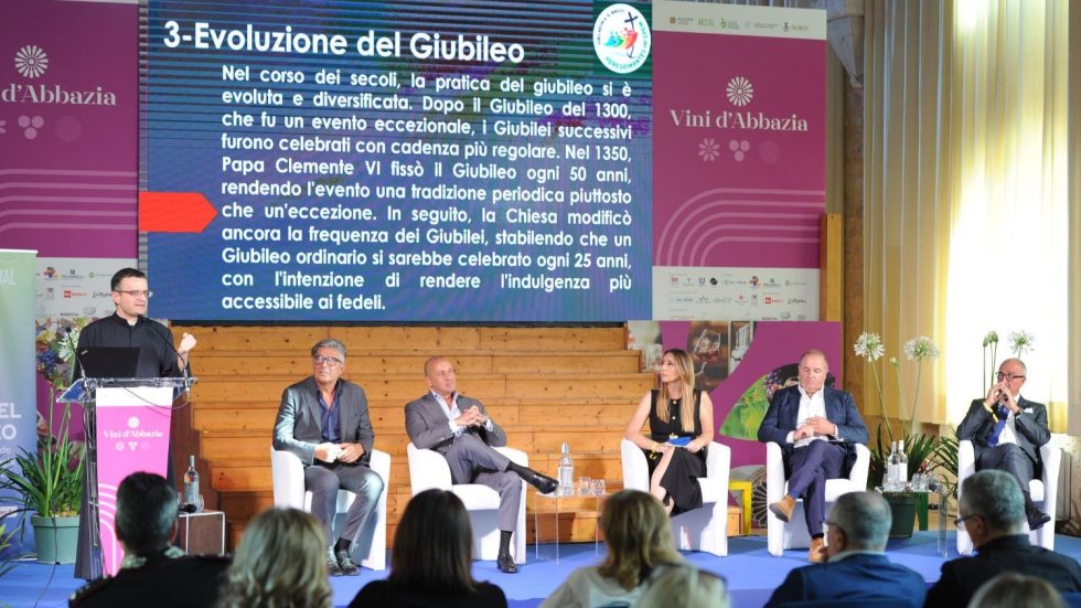 Mondo monastico, accademico e vitivinicolo al Convento della Santissima Annunciata di Franciacorta per il convegno “La cultura del vino e l’identità dei territori”