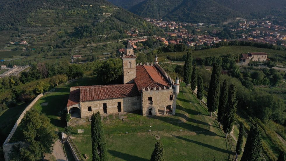 Castello di Gussago La Santissima conquista quattro prestigiosi WineHunter Awards al Merano WineFestival 2025