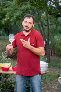 Vino in Circolo. Il vino diventa una scusa per fermarsi