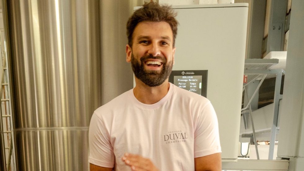 Julian Reneaud. Lo champagne non si sceglie: ti trova