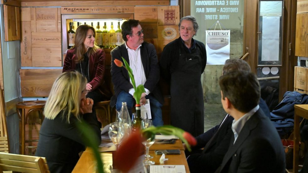 Rotta adriatica. Il vino racconta la pace che non c'è
