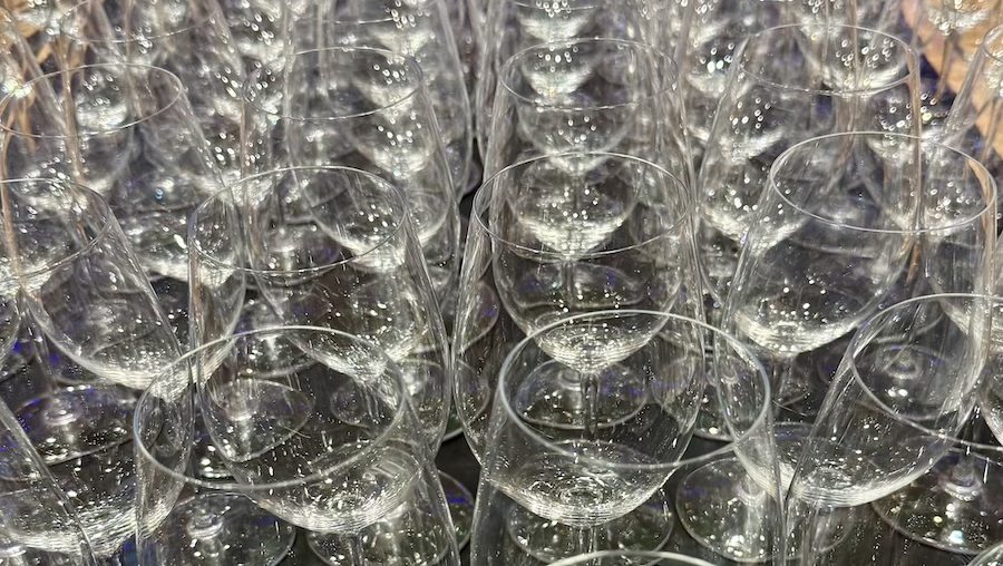 Otto+ottO. Due Eventi raccontati in sedici vini.