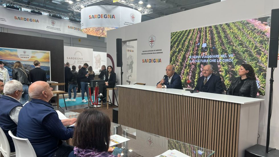 La Sardegna presenta a Vinitaly la Rete Enoturismo: “Fare sistema per costruire una destinazione”