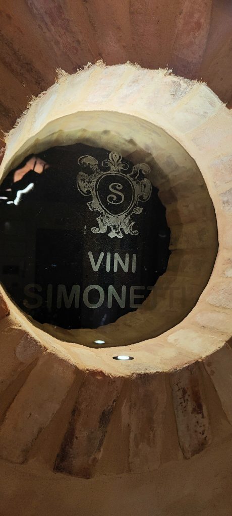 Le radici dei ricordi. L'identità di Cantina Vini Simonetti