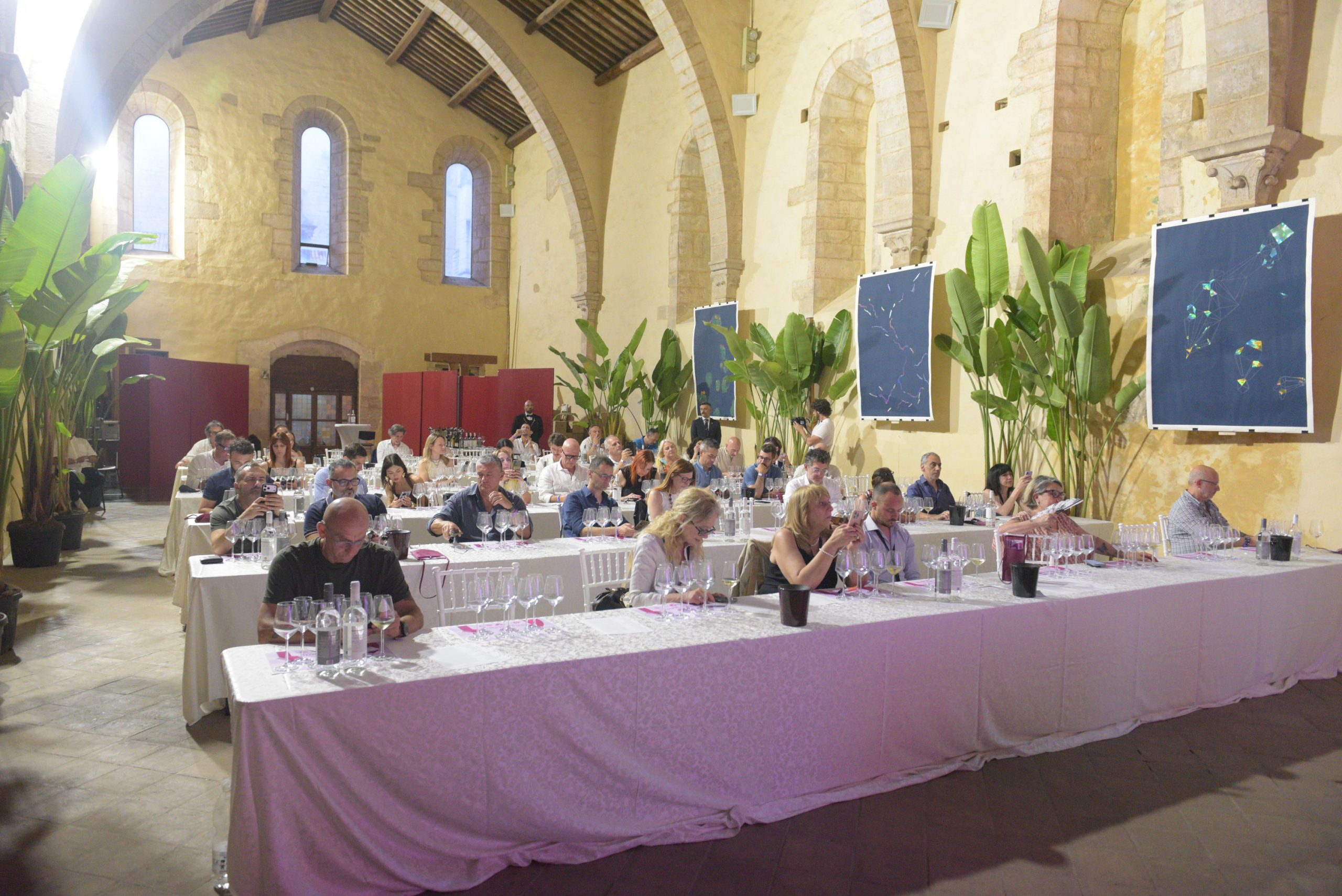 Vini di Abbazia 2026. Oltre la vigna, la magia custodita dal chiostro