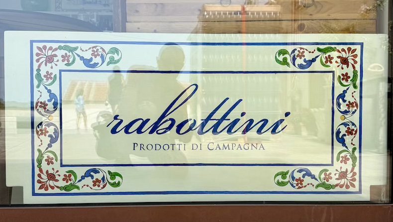 RABOTTINI VINI E OLI. Il caso del vino che non aveva fretta.